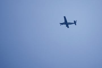 Eigentlich wollte der Pilot nach Sylt: Bruchlandung mit Cessna in Landshut