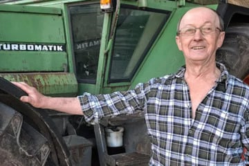 Bauer sucht Frau: Erst Eierlikör-Date, dann wilde Küsse: Hühnerwirt sucht im TV Köchin mit Führerschein