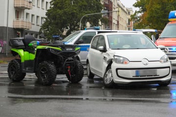 Zwei Verletzte bei Crash zwischen VW und Quad in der Südvorstadt