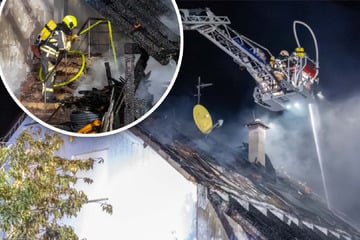 Leipzig: Sechsstelliger Schaden! Dachstuhl im Landkreis Leipzig in Flammen