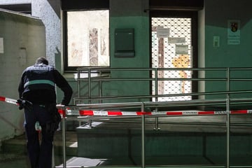 Messer-Mann randaliert in Bitburger Polizeiinspektion: SEK muss eingreifen