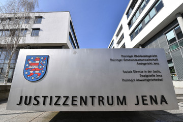 Angriff auf Rechtsextreme: Mutmaßliche Linksextremistin stellt sich in Jena