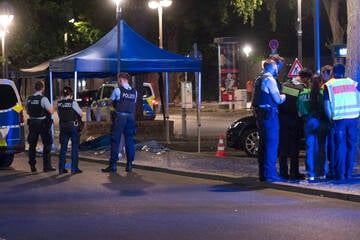 Berlin: Tödliche Schüsse am Bahnhof Zoo: Polizei hat Verdächtigen, Fahndung läuft auf Hochtouren
