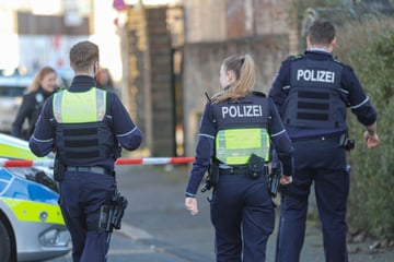 27-Jähriger schießt aus fahrendem Auto auf Rivalen: Eifersuchtsdrama endet im Knast