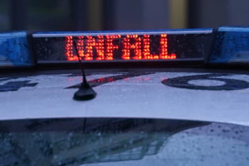 Kreuzungs-Crash in Chemnitz: Biker (18) schwer verletzt
