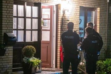 Messerattacke: Nachbarschaftsstreit eskaliert! Mann zückt Messer und verletzt zwei Personen