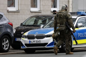 Beziehungsstreit eskaliert: SEK stürmt Wohnung in Nürnberg