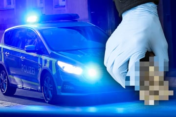 Köln: Junger Autofahrer fummelt hektisch im Fußraum rum: Dann entdeckt Polizei, warum