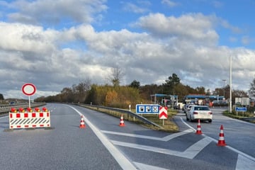 Polizeikontrolle auf A1: Fahrer wendet auf der Autobahn