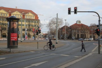 Dresden: Vier Jugendliche flüchten nach Raub in Dresden: Wenig später kommt ein Täter zurück
