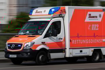 Heftiger Unfall in Frankfurt: Radfahrer von Quad erfasst