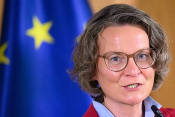 NRW-Ministerin an Krebs erkrankt: Amt bleibt vorerst erhalten