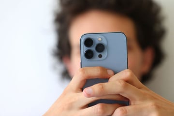 Mann fordert Kind zu sexuellen Handlungen gegen Geld auf: "Beweisbild" überführt ihn