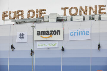 Greenpeace deckt auf: Amazon vernichtet trotz Gesetzesentwurf weiterhin Neuware