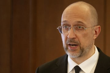 Ukraine-Krieg: Ukraine-Ministerpräsident reicht Rücktritt ein