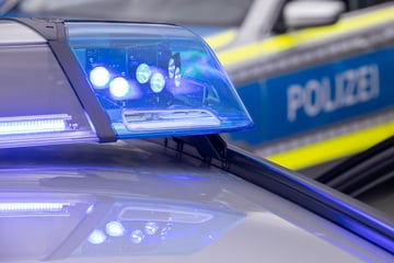 Dresden: Im Drogenrausch: Mann spielt in aller Öffentlichkeit an seinem besten Stück herum