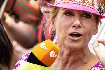 ZDF-Fernsehgarten mit Regen, Techno und Girlpower: Kiwi "erzählt vom Krieg"