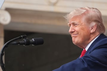 Nahost-Konflikt: Trump trotzig: Gespräche mit Iran gehen weiter