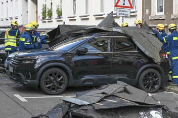 Einsatzkräfte im Dauerstress: Unwetter verwüstet Leipzig, Passant pöbelt gegen THW