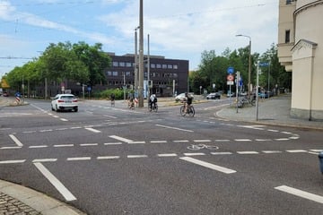 Biker auf Prager Straße umgefahren: Wer kennt den flüchtigen Verursacher?