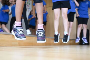 Köln: NRW führt neues Zertifikat ein: Was steckt hinter der "Sportgrundschule"?