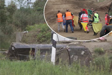 Schreckmoment beim Stockcar-Rennen: Fahrerin verliert Kontrolle und landet neben der Strecke