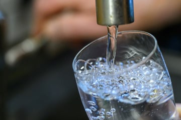 Chemnitz: Trinkwasser-Krise in Chemnitz: Weniger Keime, aber keine Ruhe