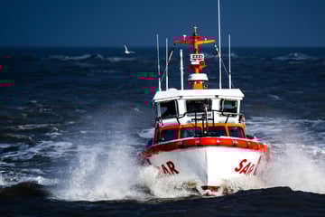 Notfall auf der Nordsee! Vater und Sohn kämpfen auf Segelboot ums Überleben