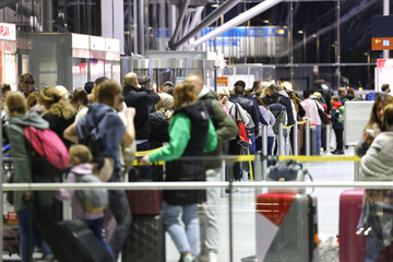 Köln: Nach Chaos im Sommer: Kölner Flughafen hat neuen Service im Angebot