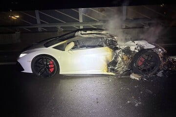 Lamborghini in Flammen: Hier verbrennen Hunderttausende Euro