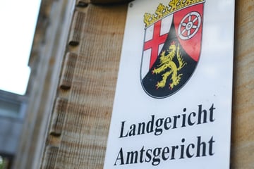 Freundinnen der eigenen Kinder missbraucht: Familienvater zu Haft verurteilt