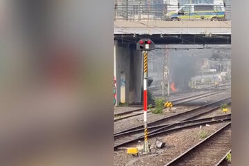 Tragischer Unfall am Frankfurter Hauptbahnhof legt Stellwerk lahm: Viele Zugausfälle!
