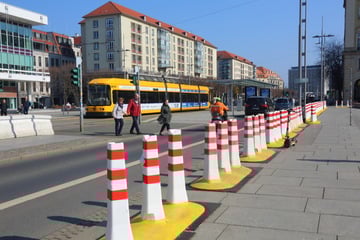 Dresden: Striezelmarkt längst vorbei: Warum räumt niemand die Terror-Poller vom Altmarkt?