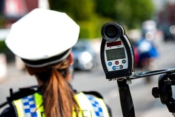 Chemnitz: Bußgelder, Fahrverbot und Punkte in Flensburg: Chemnitzer Polizei zieht Raser aus dem Verkehr