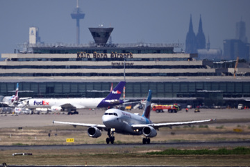 Köln: Altbekannte Airline ist zurück am Kölner Flughafen und steuert beliebtes Reiseziel an
