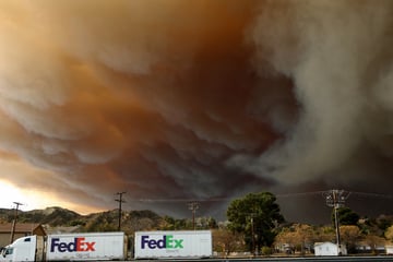 Hughes Fire: Explosive new blaze erupts in Los Angeles as evacuations are ordered