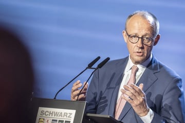 Merz will geplantes Aus für Verbrenner kippen: "Ich werbe dafür"