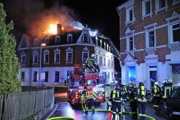 Dachstuhlbrand in Mittelsachsen: Hydranten-Netz macht Probleme