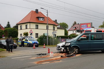 Kreuzungsunfall führt in Leipzig zu schweren Staus