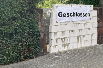 "Wegen eurer Kriegstreiberei": CDU-Parteizentrale über Nacht zugemauert