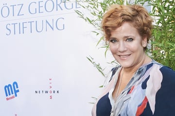 "In aller Freundschaft"-Star Muriel Baumeister gesteht: "Mein Leben lang getrunken"