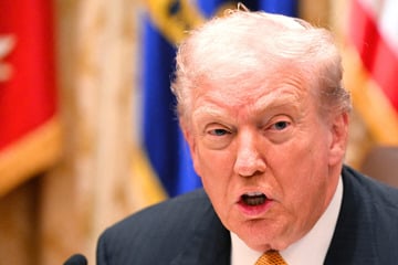 Trump promises massive rebate checks for low-income Americans as "fools" attack his tariffs