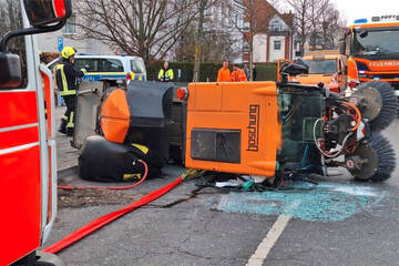Berlin: Berlin und seine Kehrmaschinen: Nächster Unfall mit komplizierter Bergung