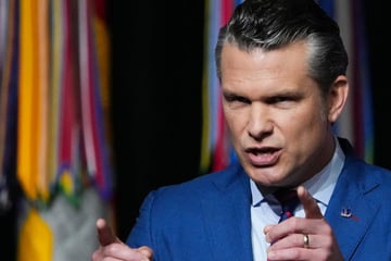 Hegseth pushes forward with unprecedented attempt to silence Pentagon reporting