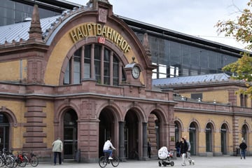 Mann und Frau am Hauptbahnhof verhaftet: Kind ans Jugendamt übergeben