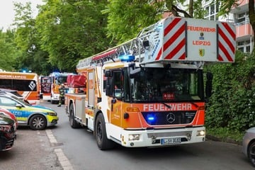 Leipzig: Einsatz in Probstheida: Feuerwehr löscht Brand in der Langen Lene