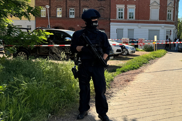 Nach Schüssen auf Frau in Magdeburg: Täter weiter flüchtig, Polizei gründet Ermittlungsgruppe!