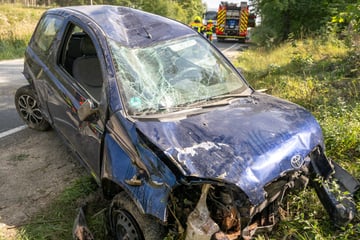 Heftiger Unfall in Thüringen: Toyota überschlägt sich