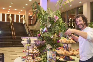 Dresden: Spielzeit-Eröffnung mit exotischem Buffet