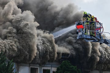 Flammen-Inferno in Städtischer Unterkunft: "Da ist alles hinüber"